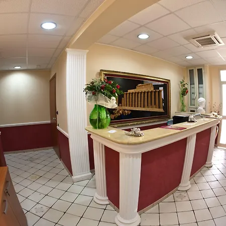 Il Tempio Di Hera Маринелла